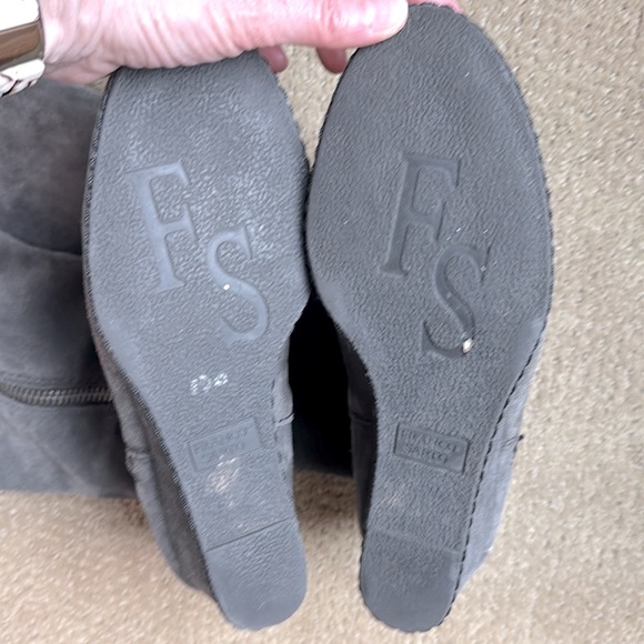 Franco Sarto Womans Size 8.5 Gray Suede Boots - Picture 5 of 11
